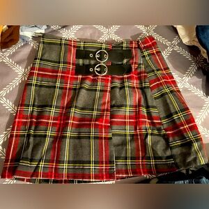 Womens Forever 21 plaid skirt size smalll
